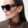 Abgeschrägte Cateye-Sonnenbrille Schwarz