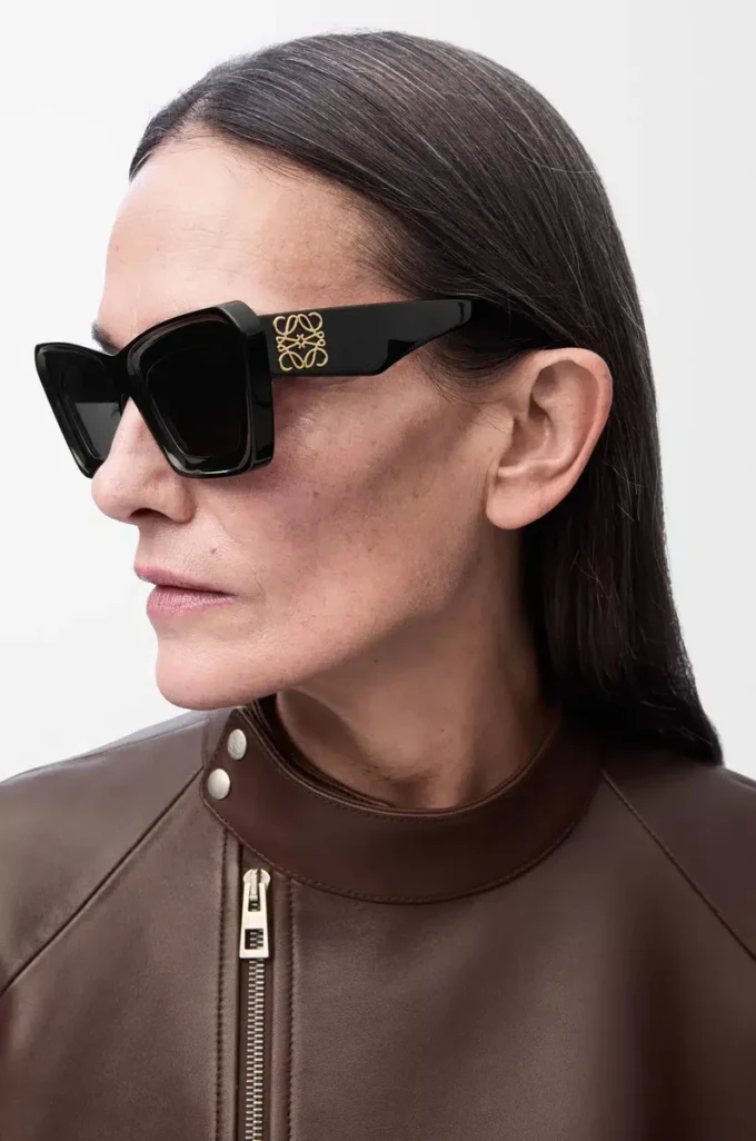 Abgeschrägte Cateye-Sonnenbrille Schwarz