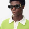 Abgeschrägte ovale Maxi Anagram Sonnenbrille Schwarz