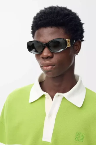Abgeschrägte ovale Maxi Anagram Sonnenbrille Schwarz