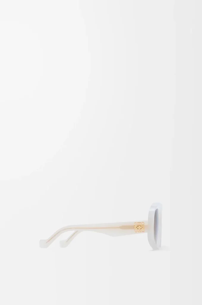 Abgeschrägte Pentagon-Sonnenbrille in Milch-Elfenbein
