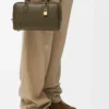 Amazona 23 Tasche aus Nappakalbsleder in Dark Khaki