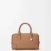 Amazona 23 Tasche aus weichem genarbtem Kalbsleder in Mokka