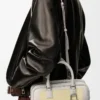 Amazona 23 verkürzte Tasche aus Nappakalbsleder Hellgrau/Hellcitrin