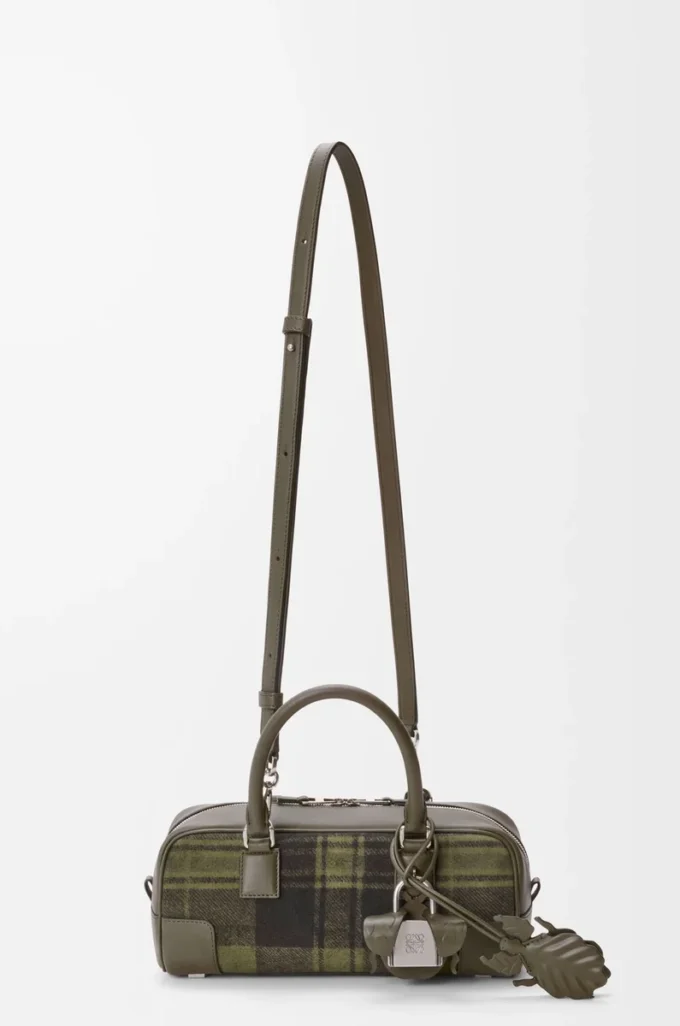 Amazona 23 verkürzte Tasche aus Tartan-Wildleder und Nappakalbsleder Khaki/Grün