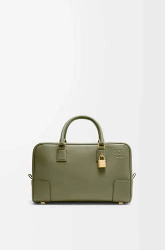 Amazona 28 Tasche aus Nappakalbsleder in Avocadogrün