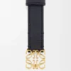 Anagram-Gürtel aus genarbtem Kalbsleder Schwarz/Gold