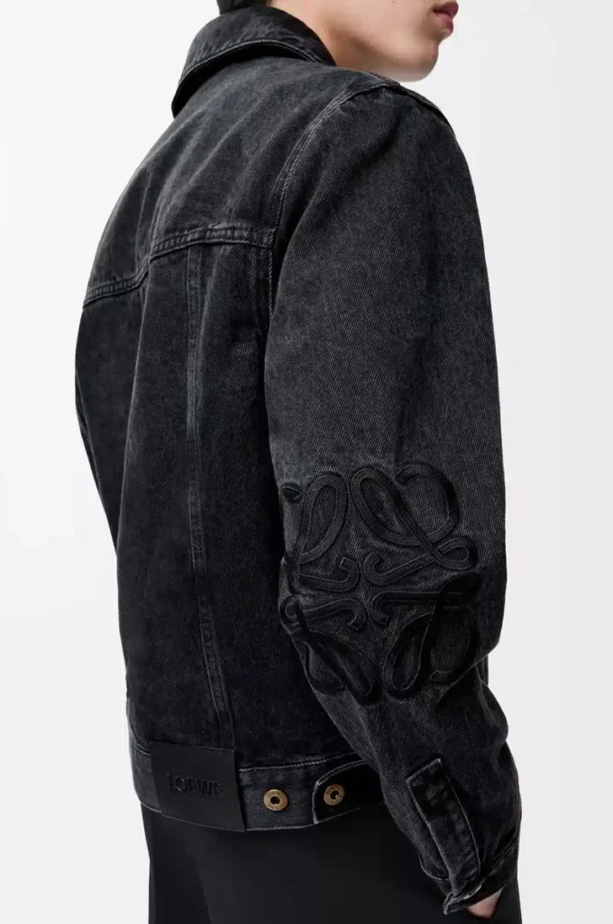 Anagram-Jacke aus Denim in Schwarz