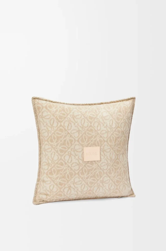 Anagram-Kissen aus Wolle und Kaschmir Beige