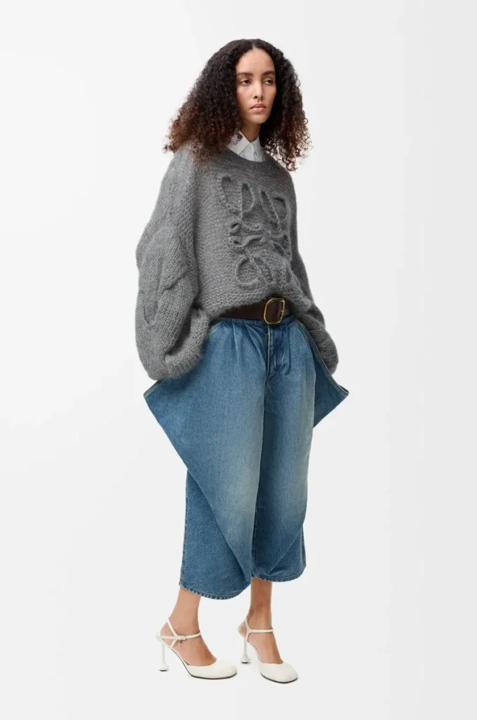 Anagram-Pullover aus Mohair in Grau Melange