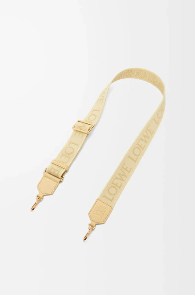 Anagram-Riemen aus Jacquard und Kalbsleder in Vanille
