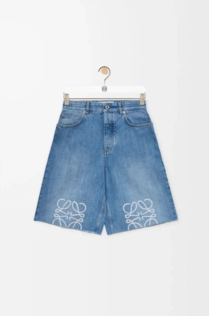 Anagram-Shorts aus Denim Gewaschener Denim