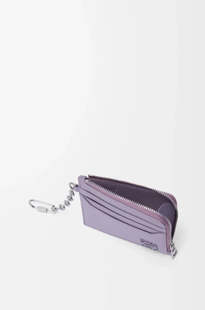 Anagramm-Münzkartenetui aus pebble-genarbtem Kalbsleder in Dirty Mauve