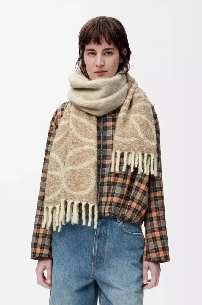 Anagramm-Schal aus Alpaka und Wolle Beige/Weiß
