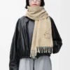 Anagramm-Schal aus Wolle und Kaschmir Beige