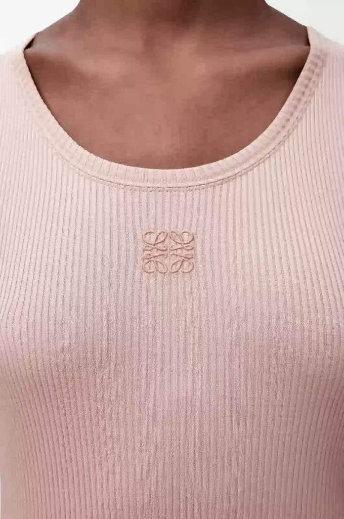 Anagramm-Tanktop aus Seide in Hellrosa