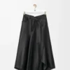 Asymmetrischer Rock aus Satin-Nappa-Lammleder Schwarz