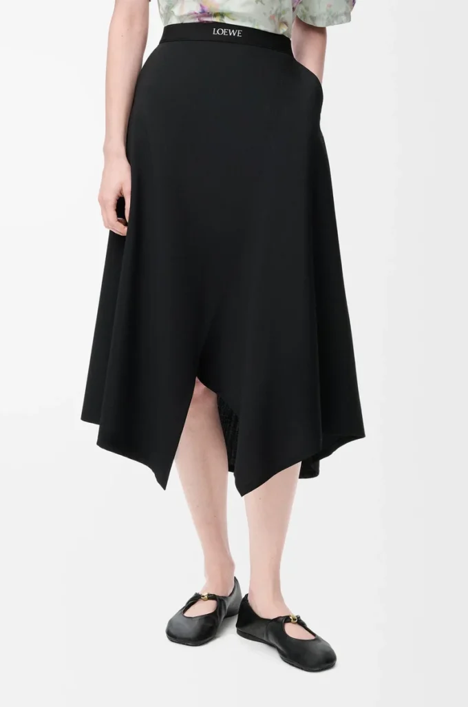 Asymmetrischer Rock aus Wolle Schwarz