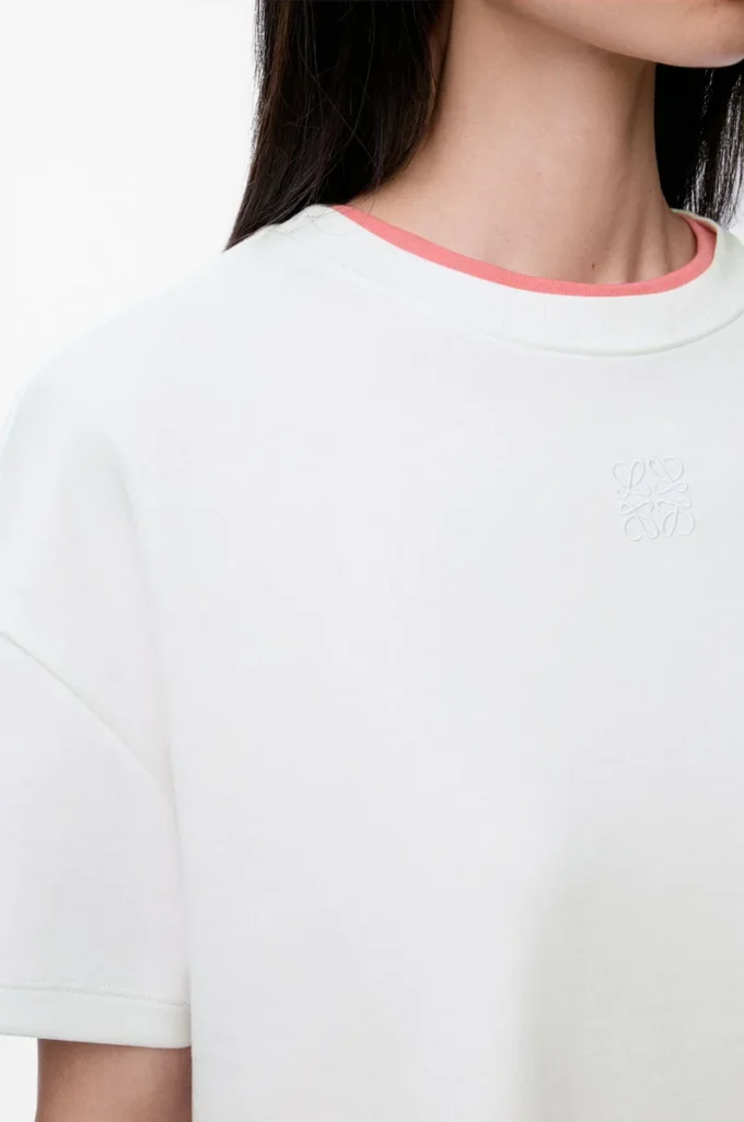 Asymmetrisches T-Shirt aus Baumwollmischung in Weiß