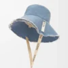 Ausgefranste Fischerhut aus Denim und Kalbsleder Blue Denim
