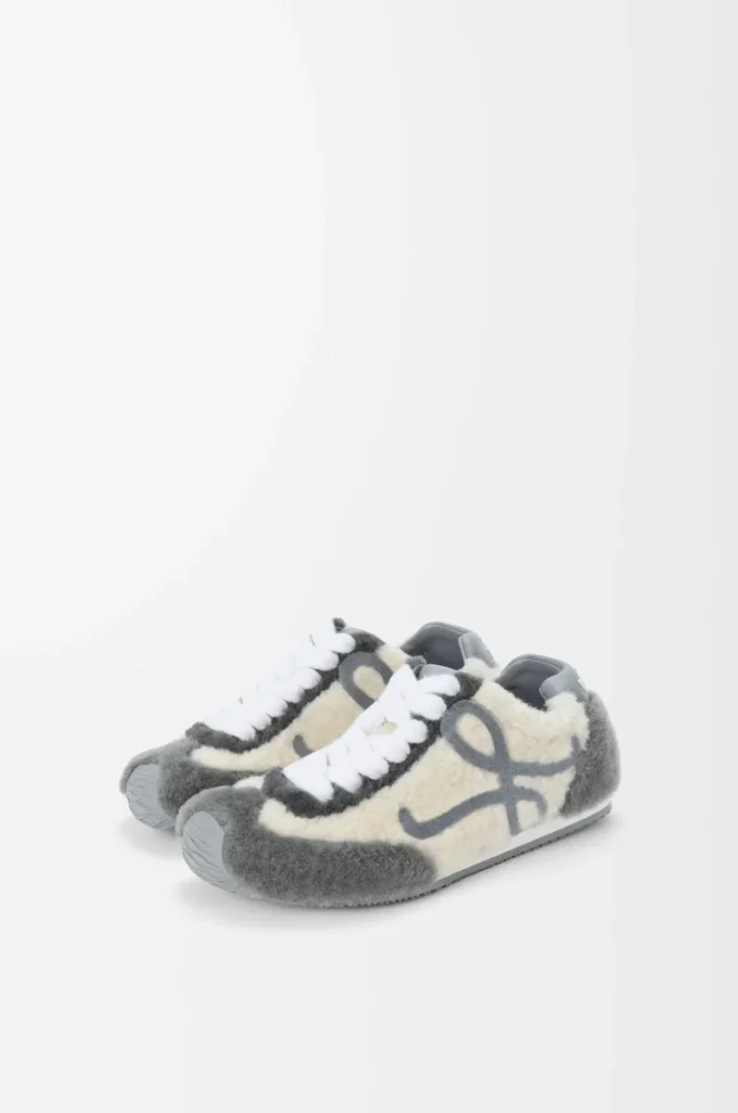 Ballet Runner 2.0 aus Lammfell Grau Multitone
