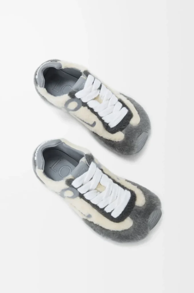 Ballet Runner 2.0 aus Lammfell Grau Multitone