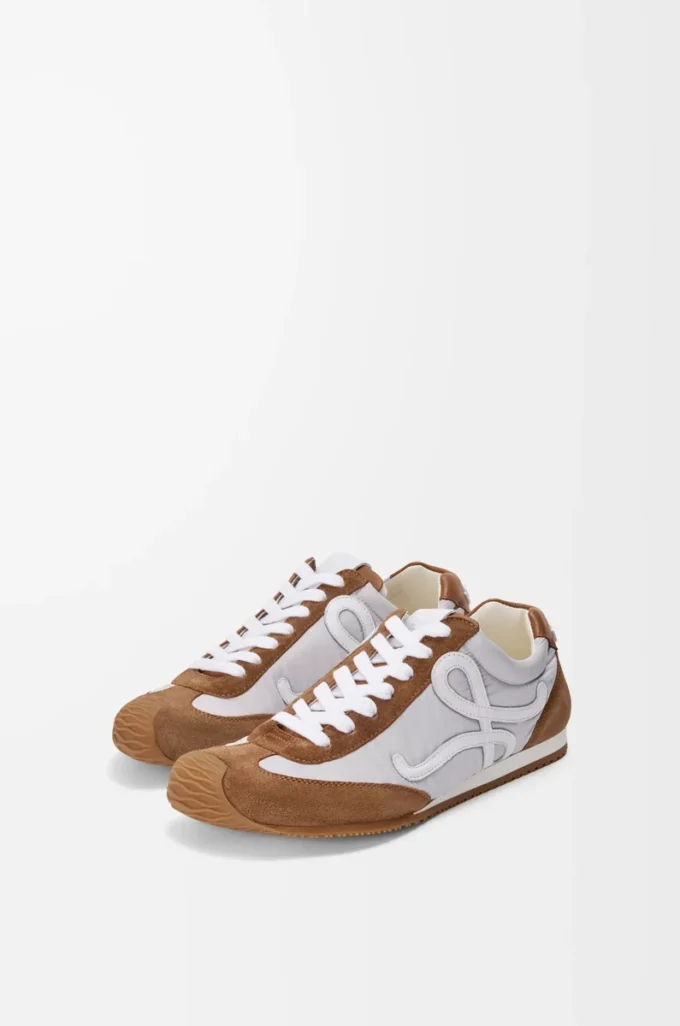 Ballet Runner 2.0 aus Nylon und Kalbsleder Grau/Weiß/Hellbraun