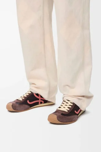 Ballet Runner 2.0 aus Nylon und Kalbsleder Schokolade/Koralle/Gelb