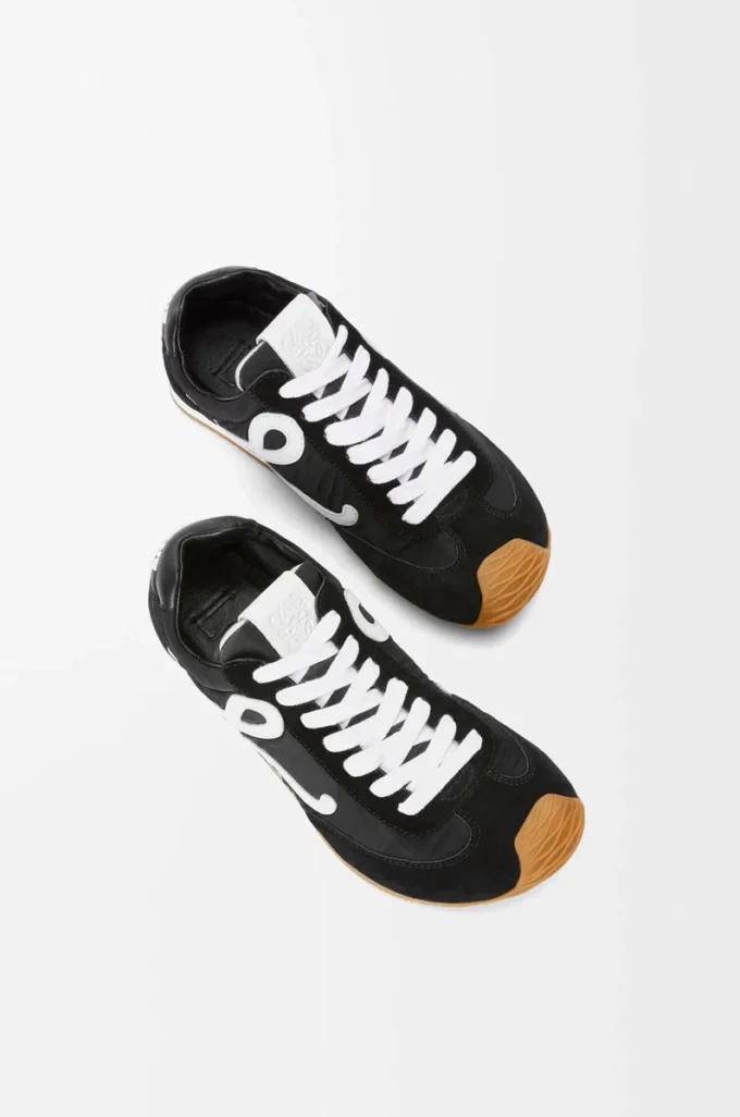 Ballet Runner 2.0 aus Nylon und Kalbsleder Schwarz/Weiß