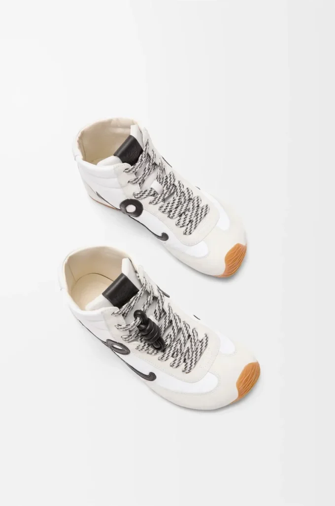 Ballet Runner 2.0 High-Top aus Nylon und Kalbsleder Weiß/Schwarz