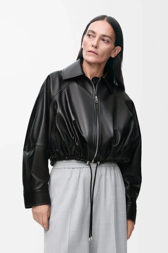Ballonjacke aus schwarzem Nappalammleder