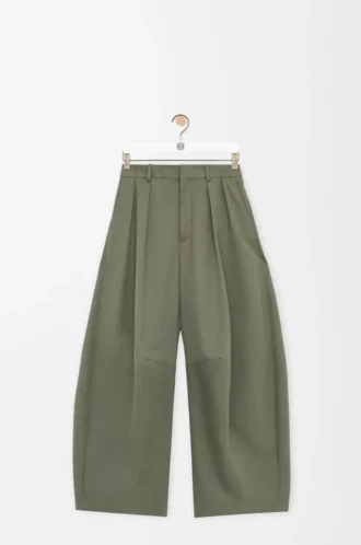Barrel-Hose aus Baumwolle und Seide in Khaki-Grün