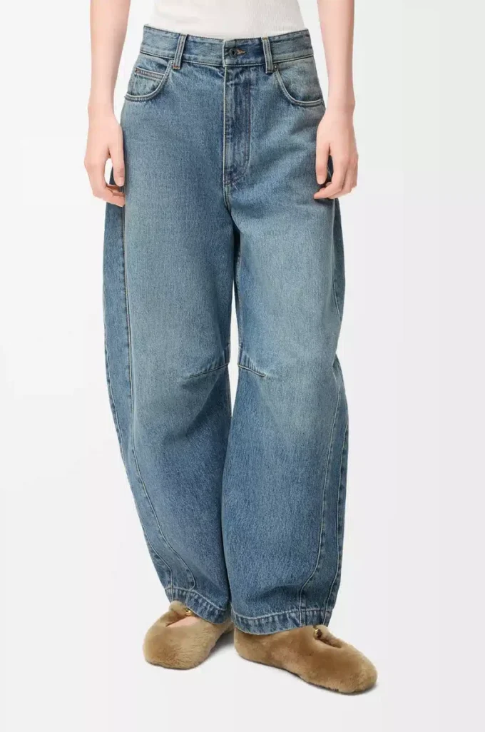 Barrel-Jeans aus Denim Washed Denim