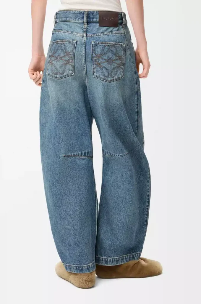 Barrel-Jeans aus Denim Washed Denim