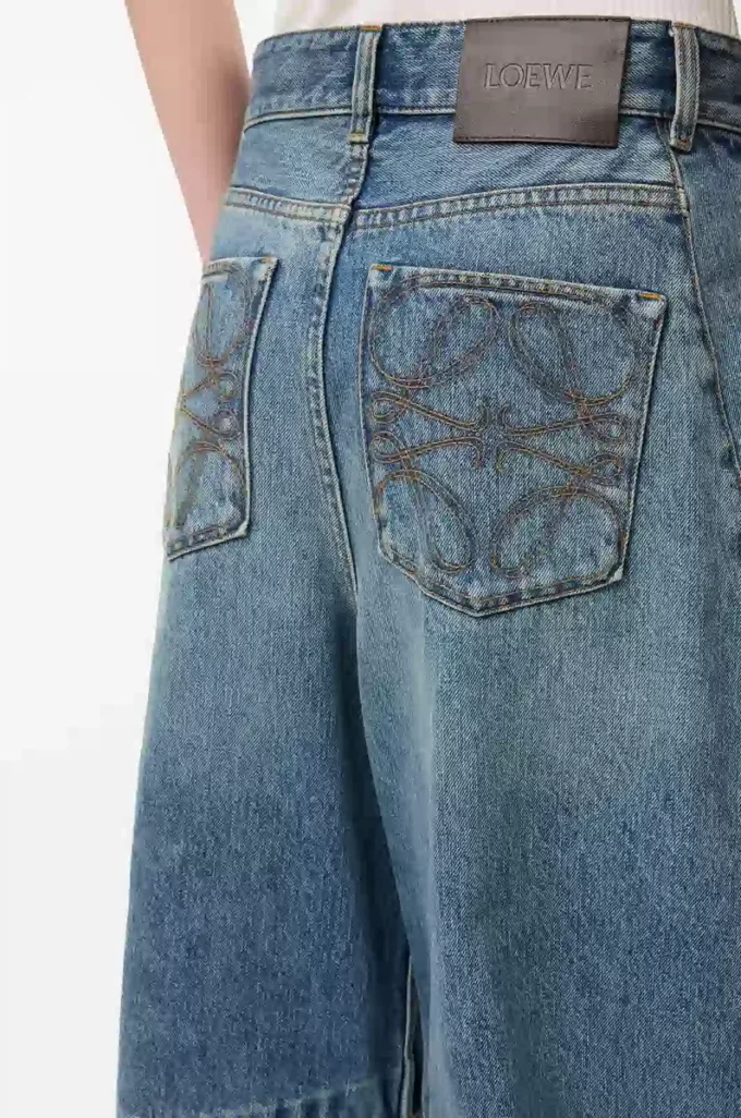 Barrel-Jeans aus Denim Washed Denim