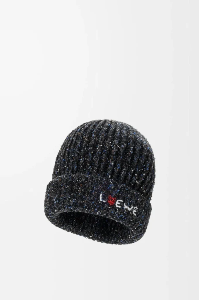 Beanie aus einer Mischung aus Wolle, Seide und Alpaka Schwarz meliert