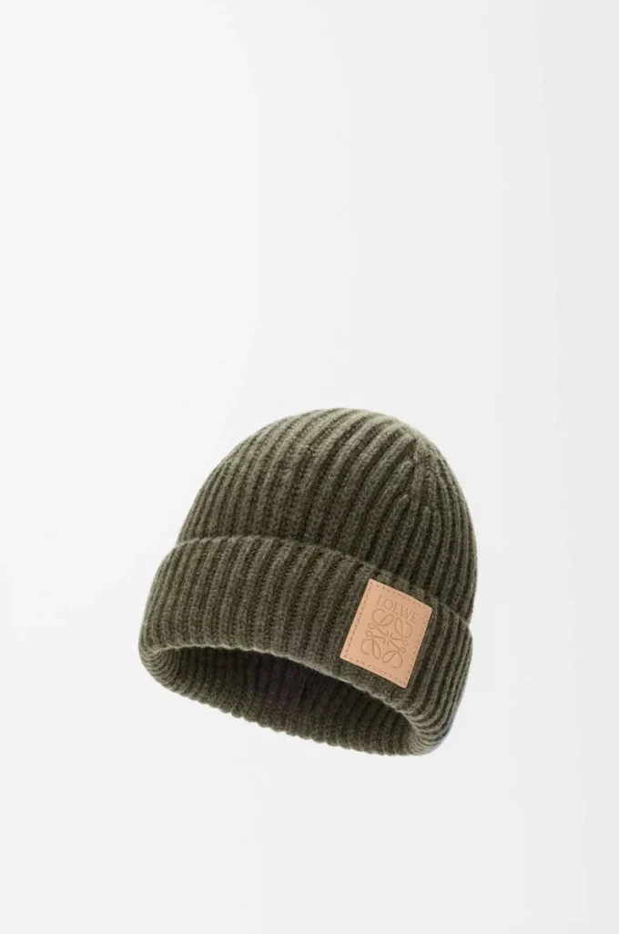 Beanie aus Kaschmir in Dunkelkhaki