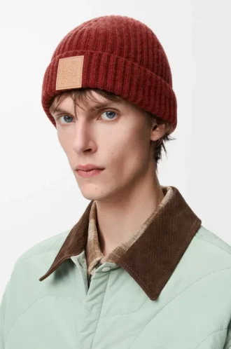 Beanie aus Kaschmir in Mahagoni