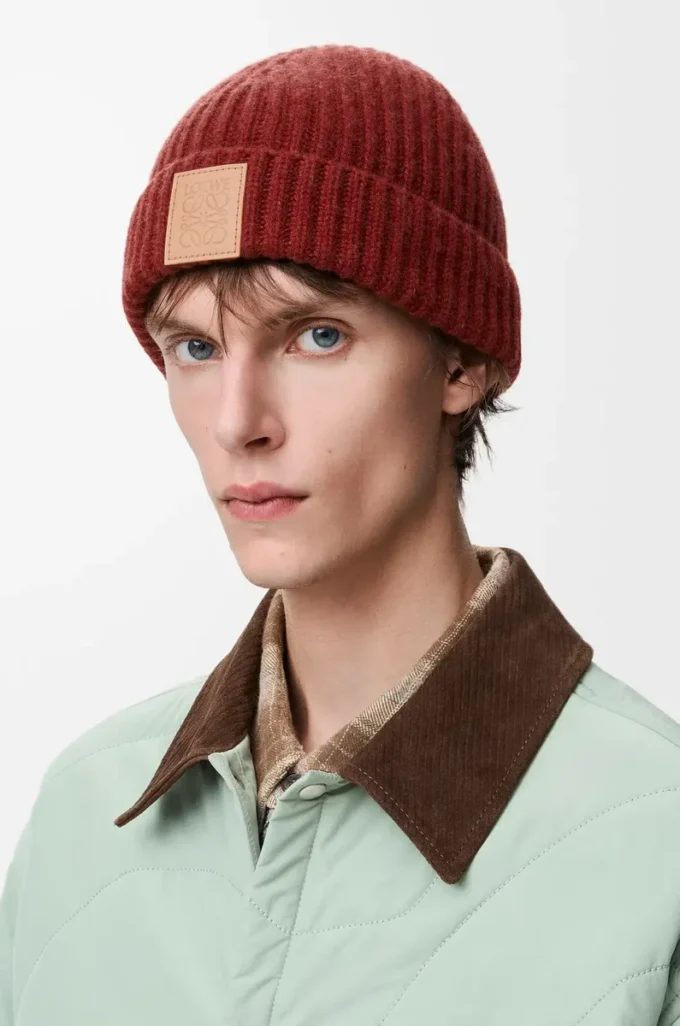 Beanie aus Kaschmir in Mahagoni