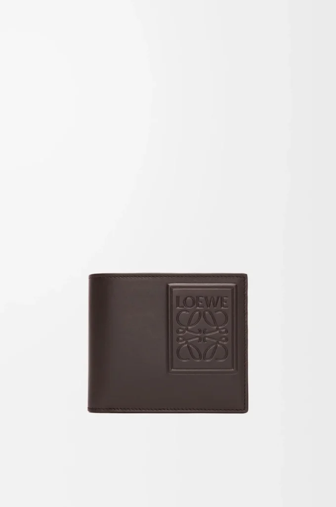 Bifold-Geldbörse aus satiniertem Kalbsleder in Dunkelbraun