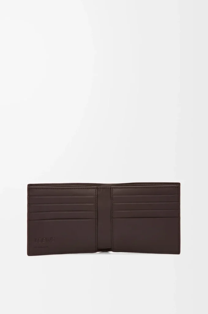 Bifold-Geldbörse aus satiniertem Kalbsleder in Dunkelbraun