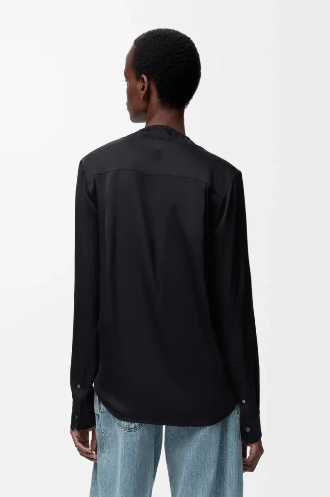 Bluse aus Seide in Schwarz