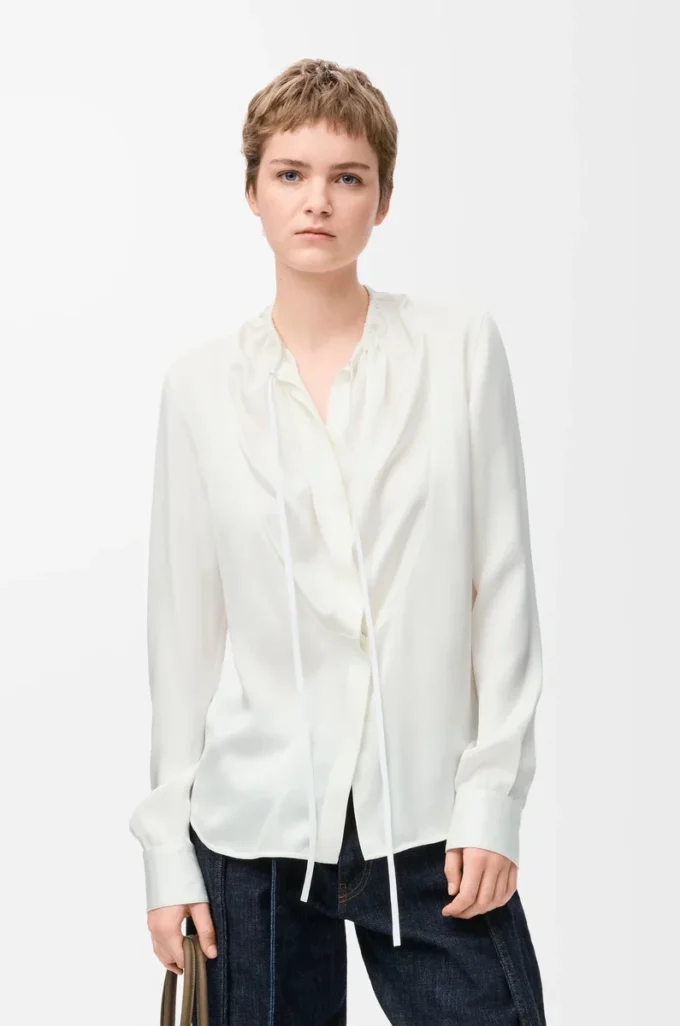Bluse aus Seide in Weiß