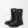 Bobby-Stiefel aus genarbtem, pflanzlich gegerbtem Kalbsleder Schwarz