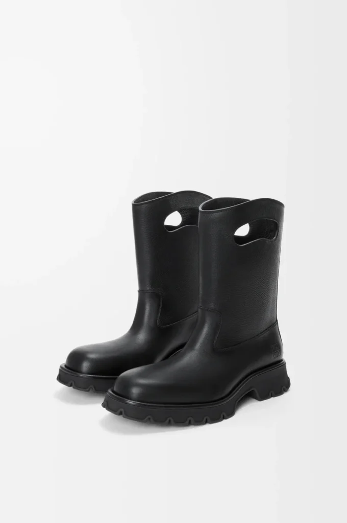 Bobby-Stiefel aus genarbtem, pflanzlich gegerbtem Kalbsleder Schwarz