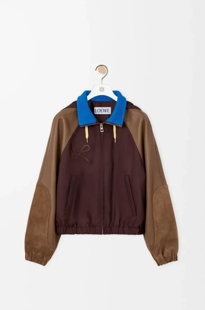 Bomberjacke aus Funktionsstoff Braun
