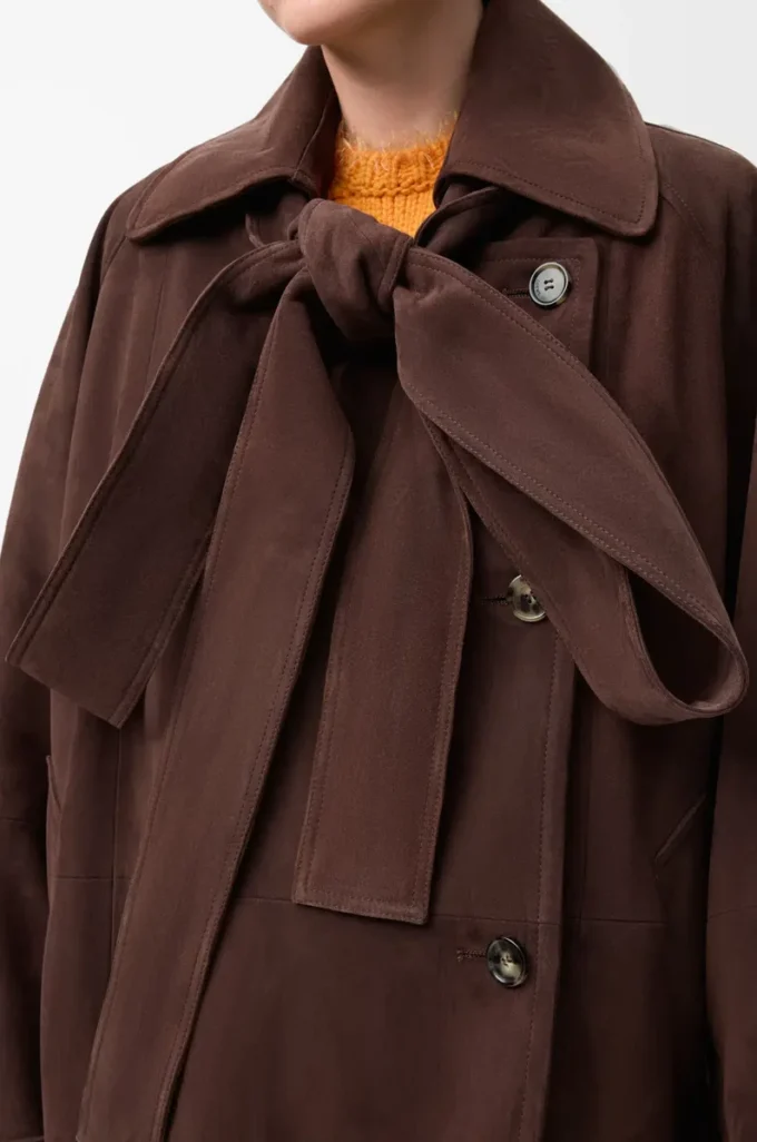 Bow-Jacke aus Ziegenwildleder Braun