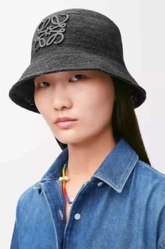 Bucket Hat aus Raffia und Kalbsleder Schwarz