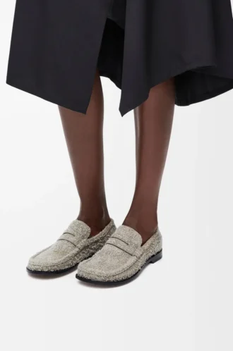 Campo Loafer aus gebürstetem Wildleder in Khaki-Grün