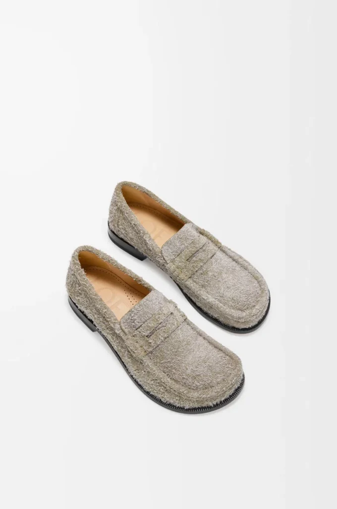 Campo Loafer aus gebürstetem Wildleder in Khaki-Grün